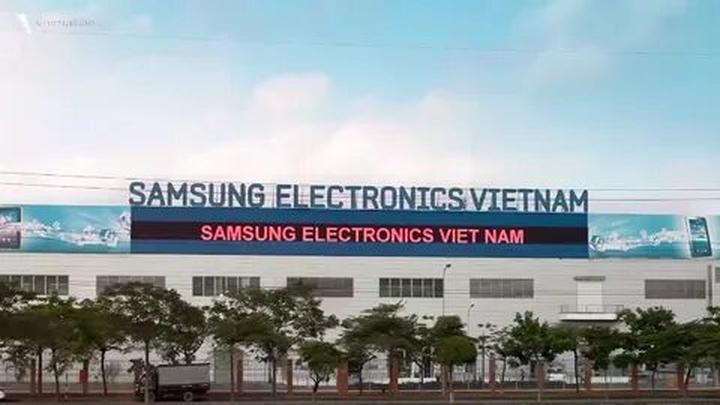Chuyên gia Hotspot Matrix phân tích: 1 người vừa mua Labubu giá và marketing video